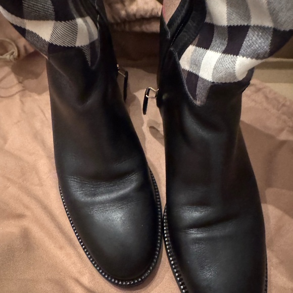 Burberry boots - Picture 8 of 10